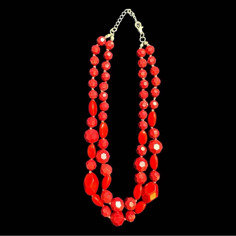 Red faceted bead necklace